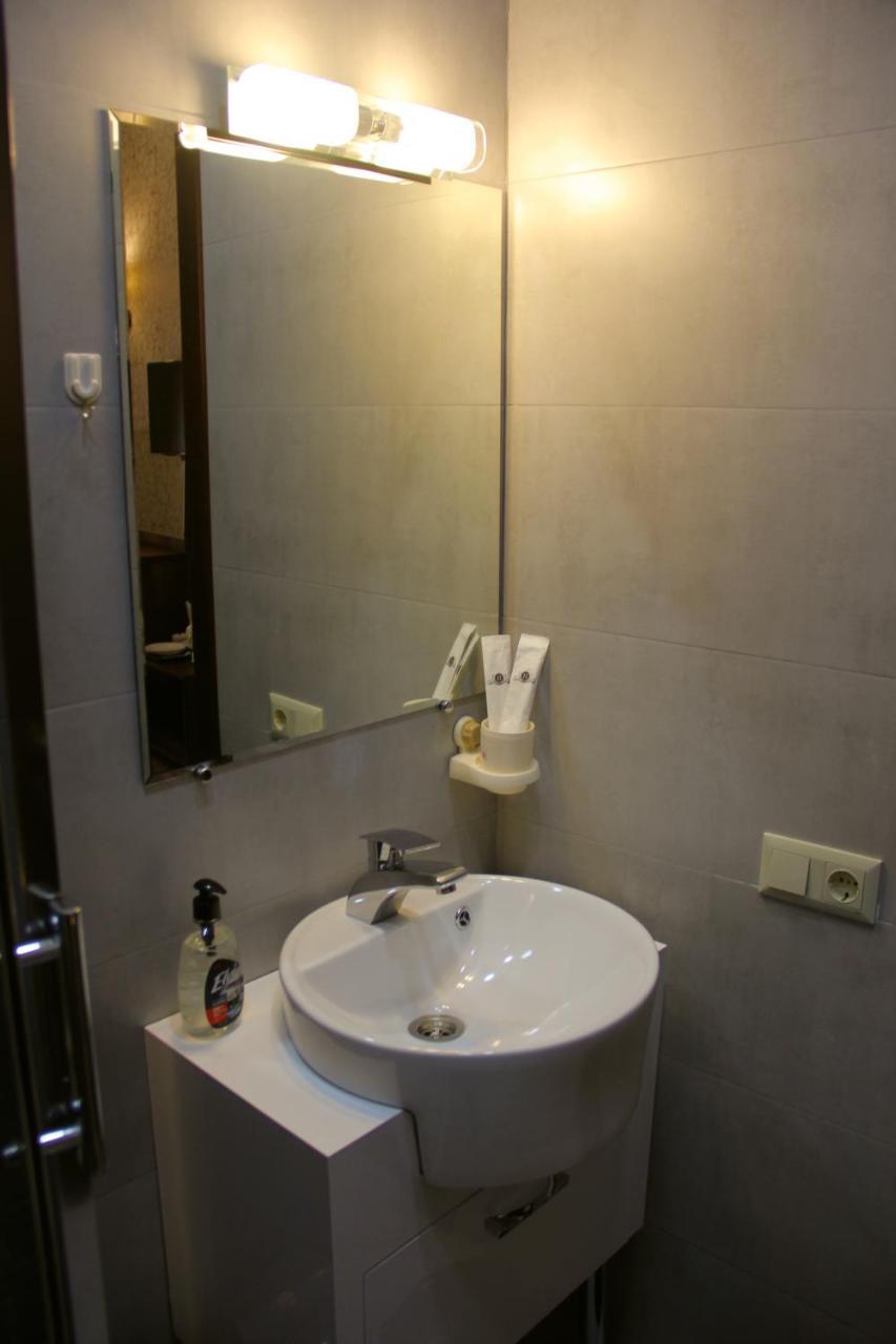 Moon Light Hotel Tiflis Exterior foto