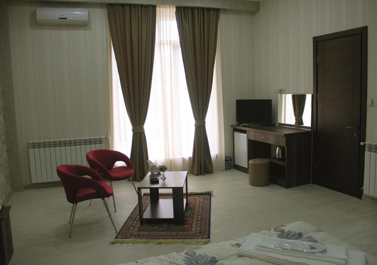 Moon Light Hotel Tiflis Exterior foto